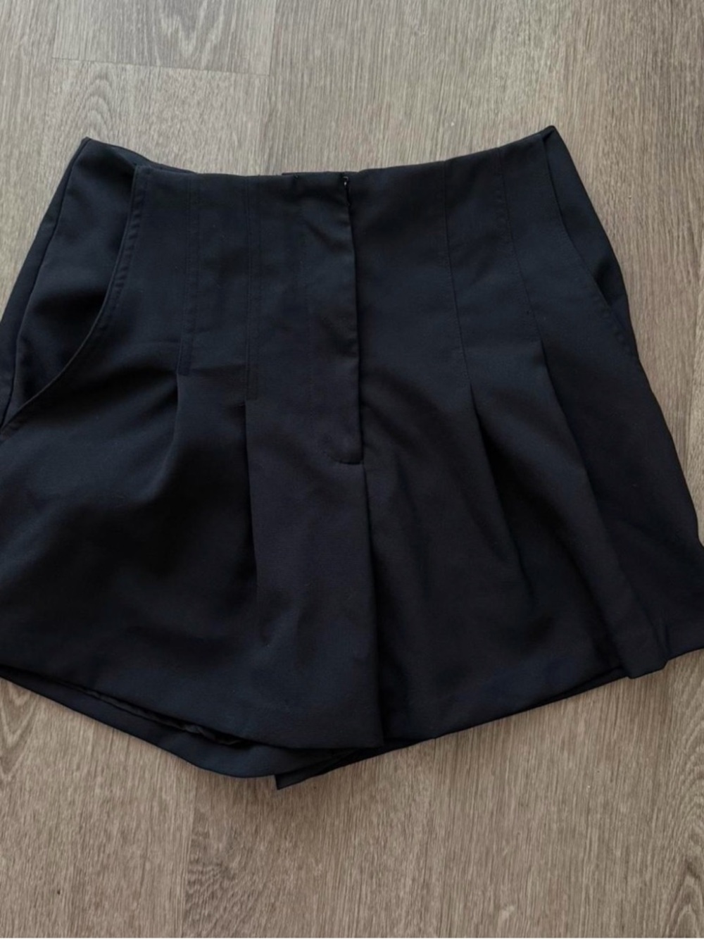 DO+BE Black Pleated High-Rise Skort
